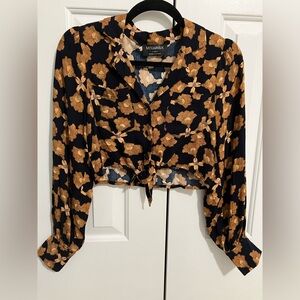 MINKPINK Navy and Brown Floral Crop Blouse. size XS. NWOT